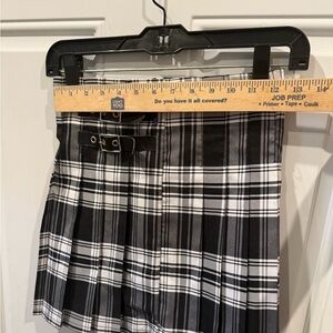 Chic Black and White Plaid Mini Skirt Clueless Style goth preppy Schoolgirl